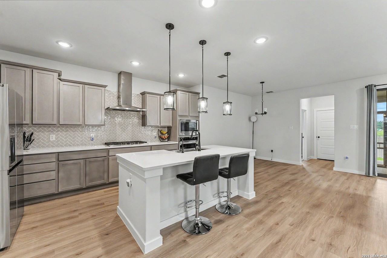 16515 Rosemary Rdg - Photo 4 of 27