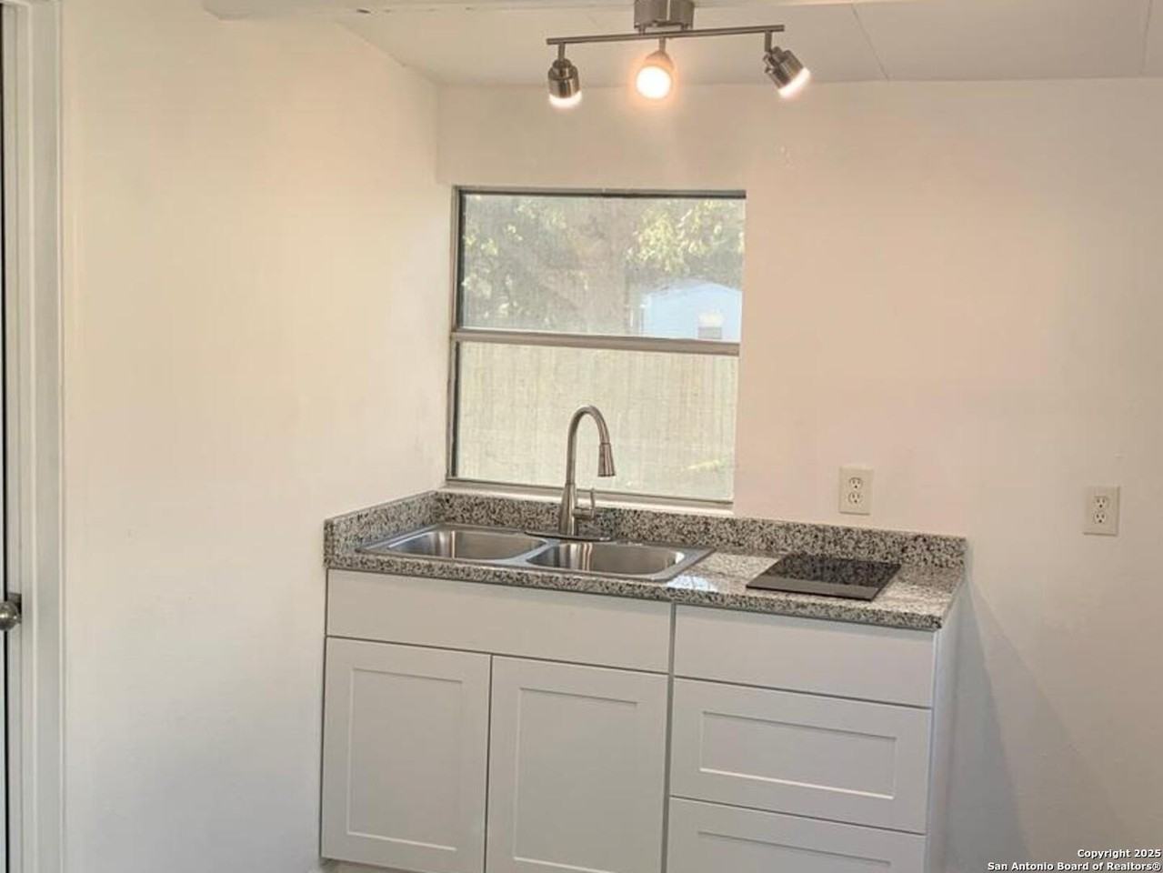 25226 Pat Pkwy #2 - Photo 7 of 22