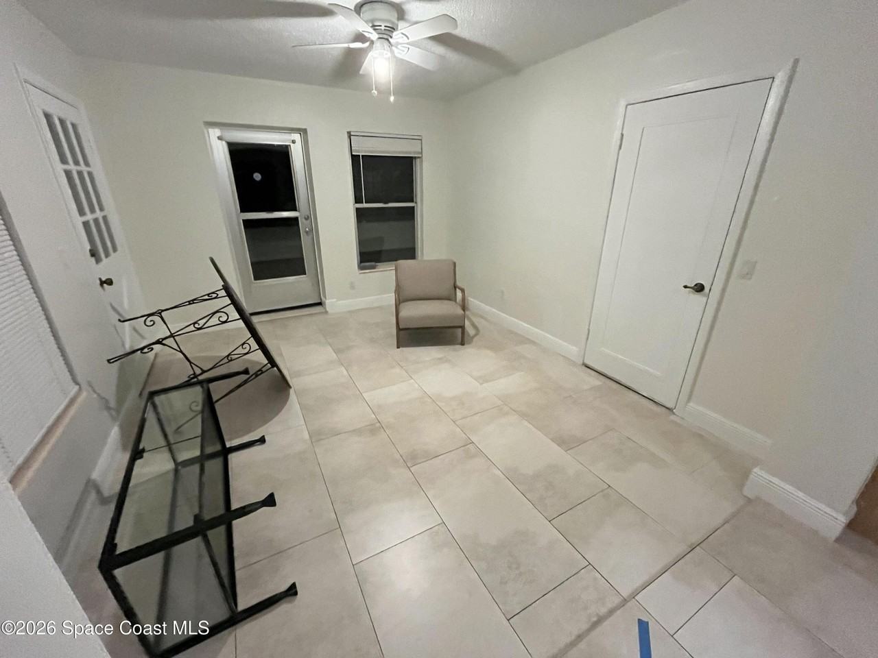 303 Princeton Ave - Photo 4 of 16