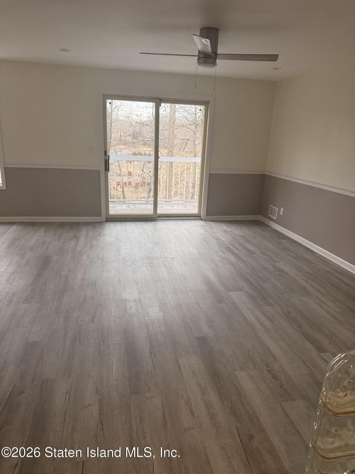 97 Commodore Dr - Photo 5 of 13
