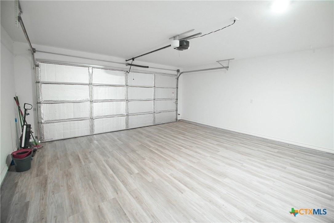 1601 Cloud St - Photo 6 of 24