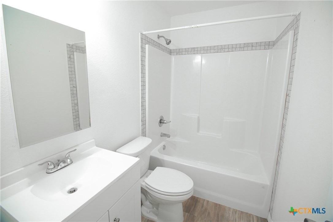 1601 Cloud St - Photo 7 of 24