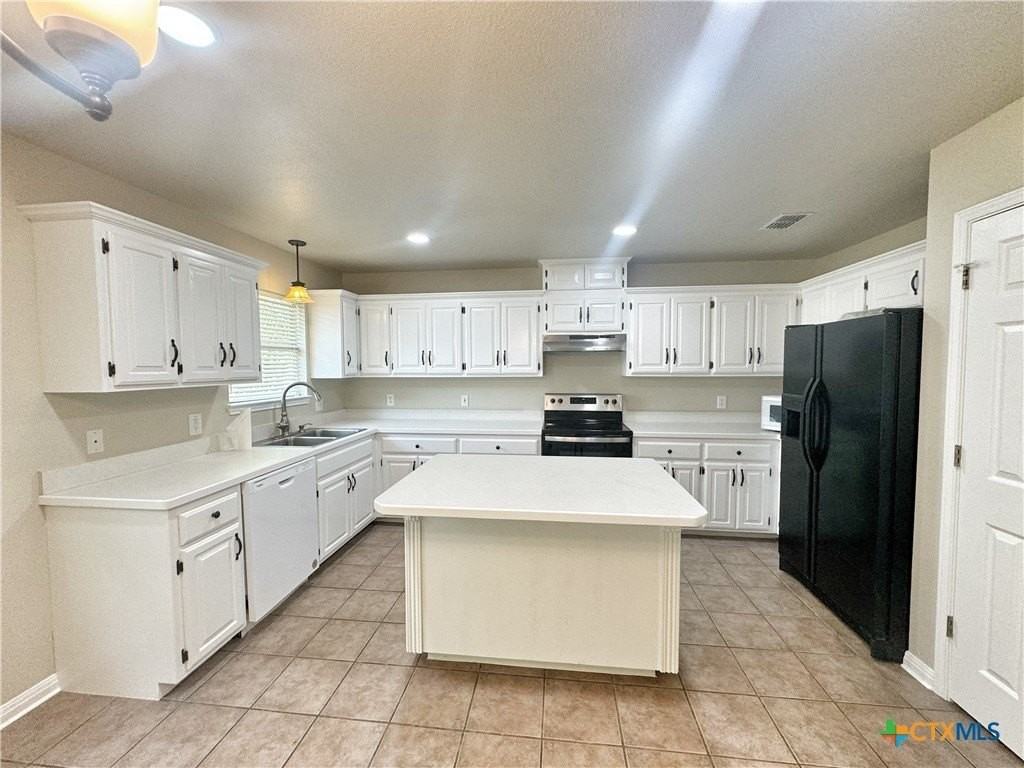 2062 N Ranch Estates Blvd - Photo 4 of 32