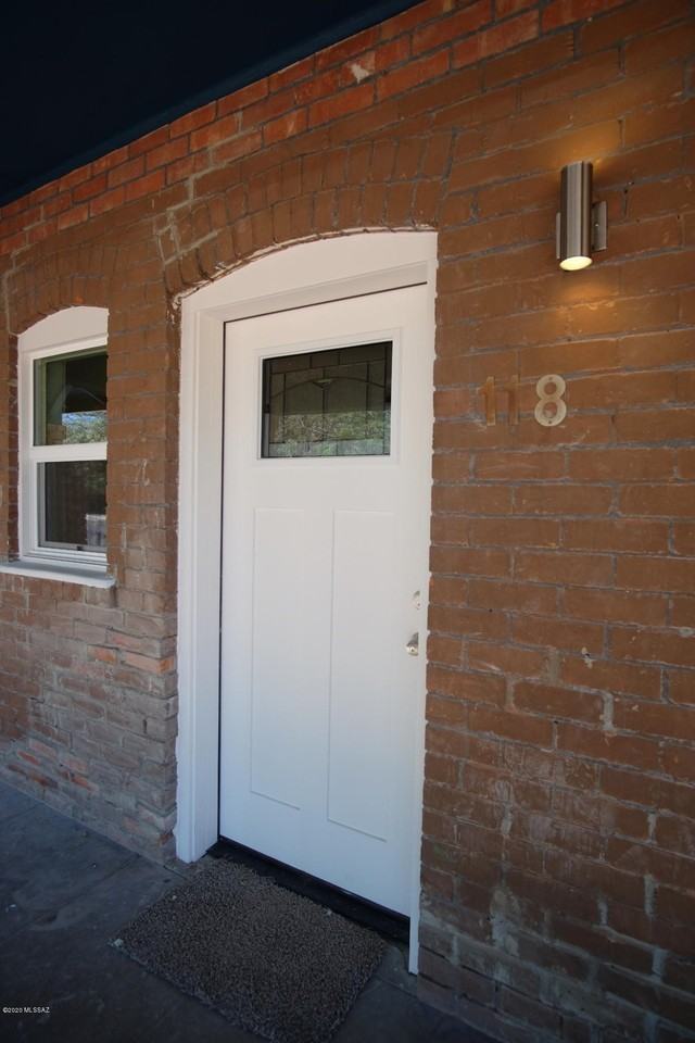 118 E 18th St - Photo 2 of 16