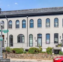3430 Brown St Nw #4 - Photo 1 of 1