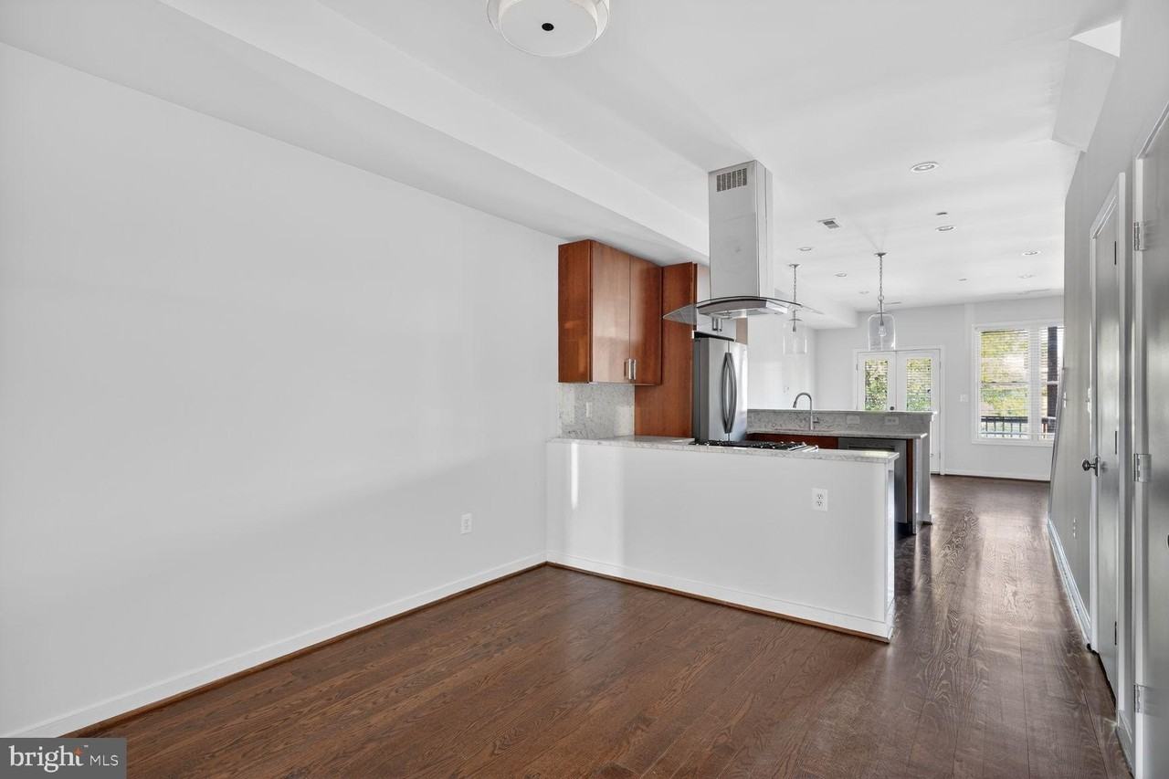 3430 Brown St Nw #4 - Photo 3 of 15