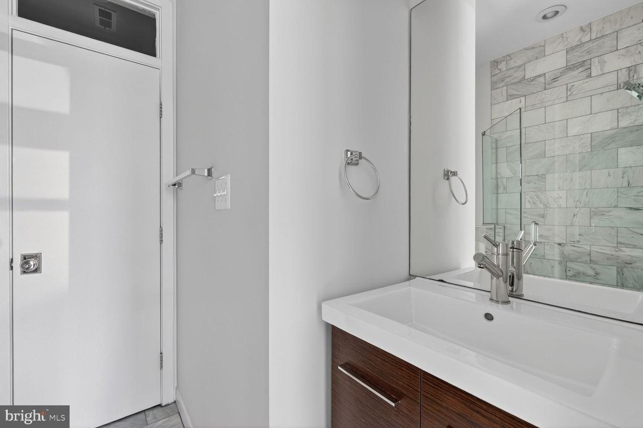 3430 Brown St Nw #4 - Photo 7 of 15