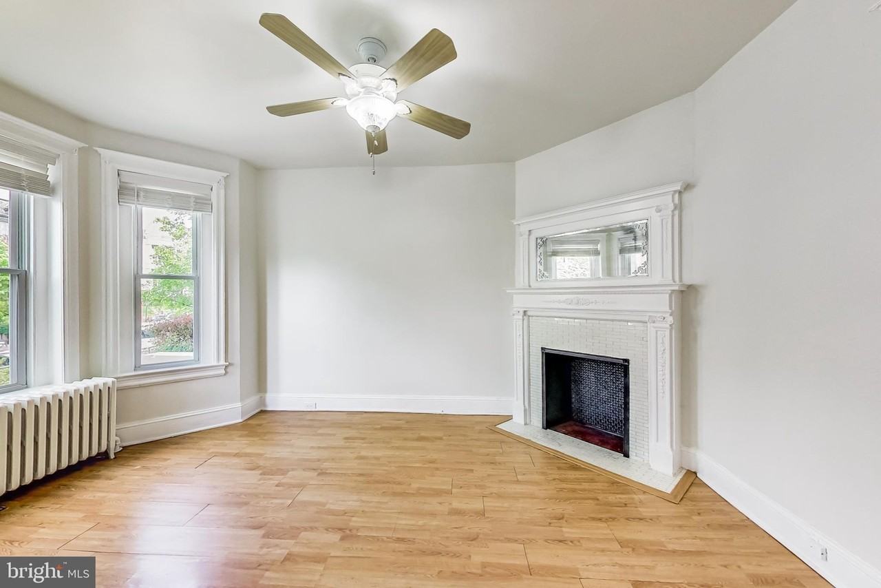 137 R St Ne - Photo 6 of 28