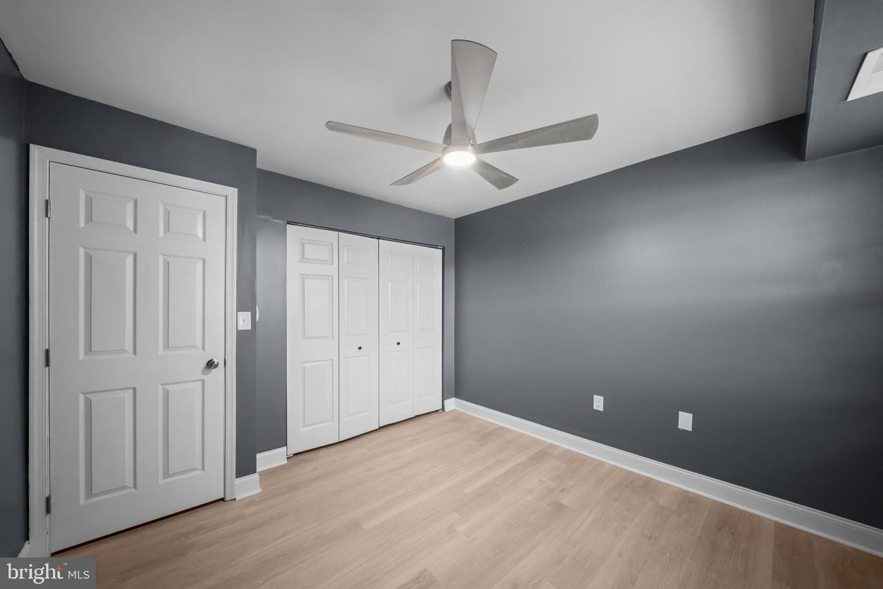 2 Mountbatten Ct - Photo 5 of 13