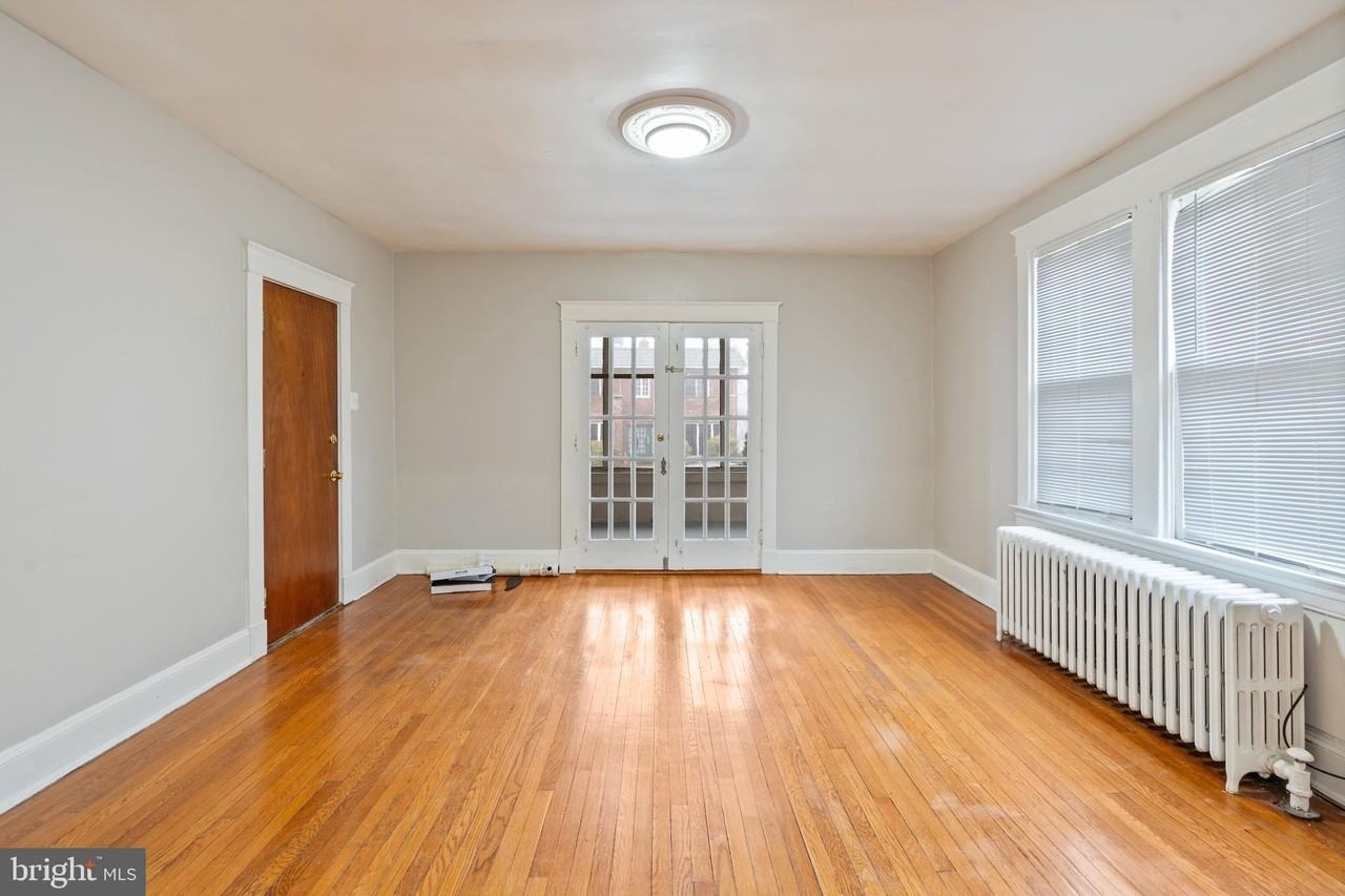 639 Plymouth Rd - Photo 4 of 16