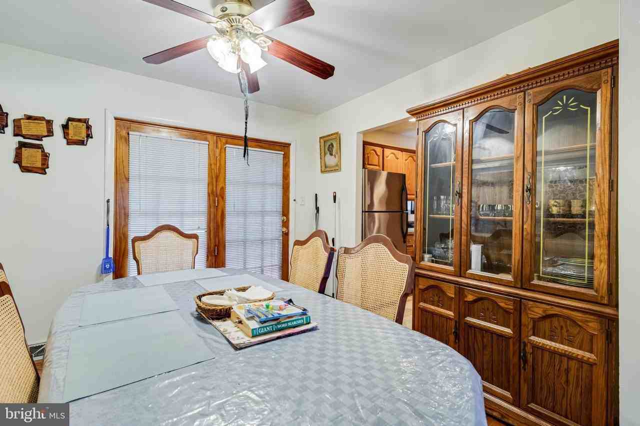 8050 Pomfret Rd - Photo 7 of 26