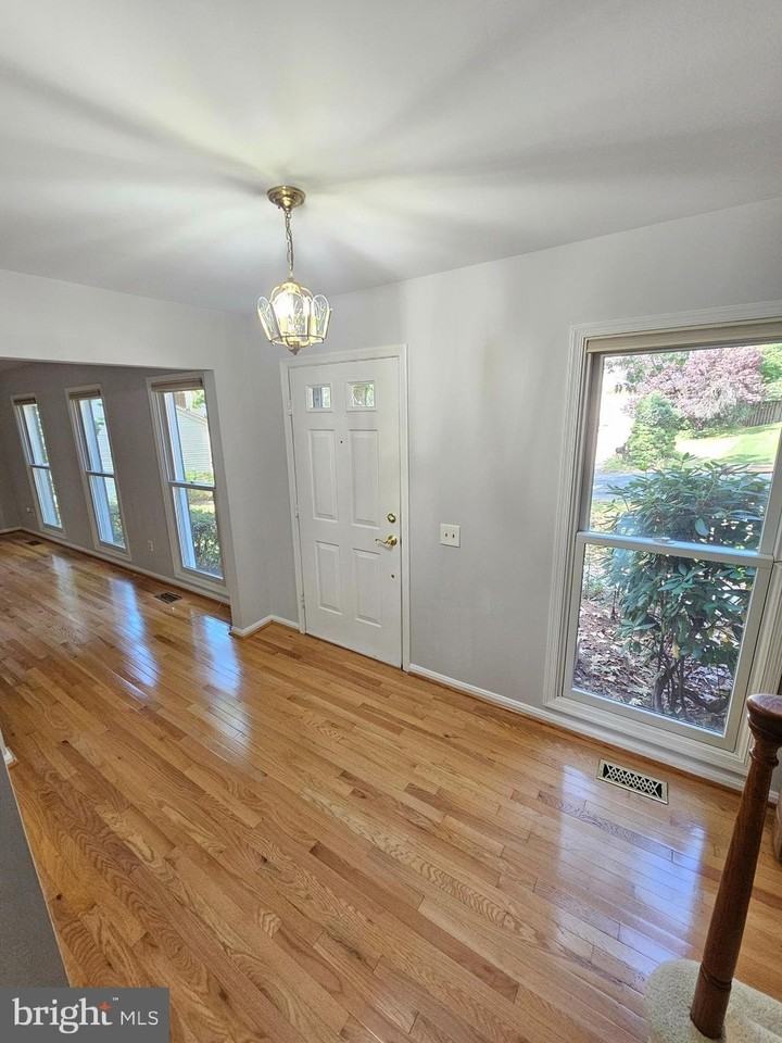 11321 Classical Ln - Photo 2 of 50