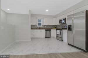 featured image of 5004 Roanoke Pl