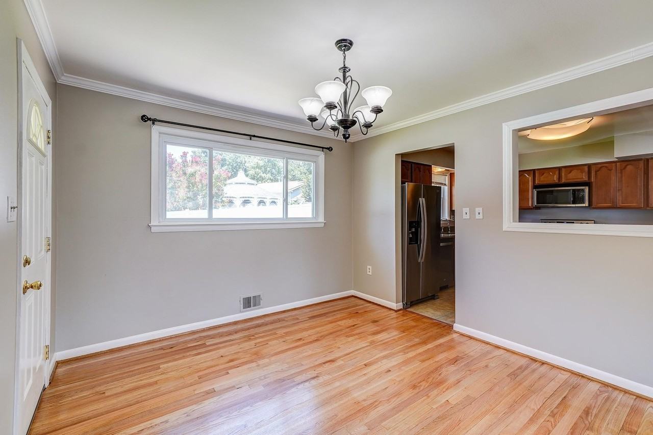 11901 Bizet Ct - Photo 7 of 31
