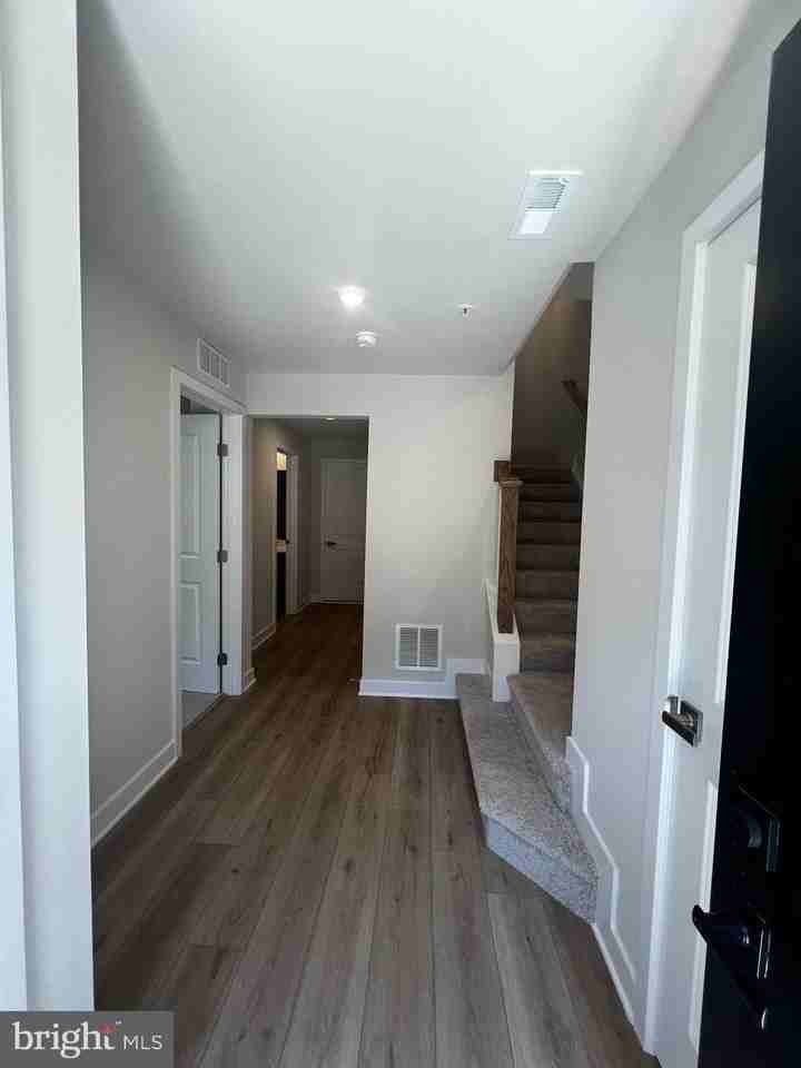 10913 Blanton Way - Photo 2 of 27