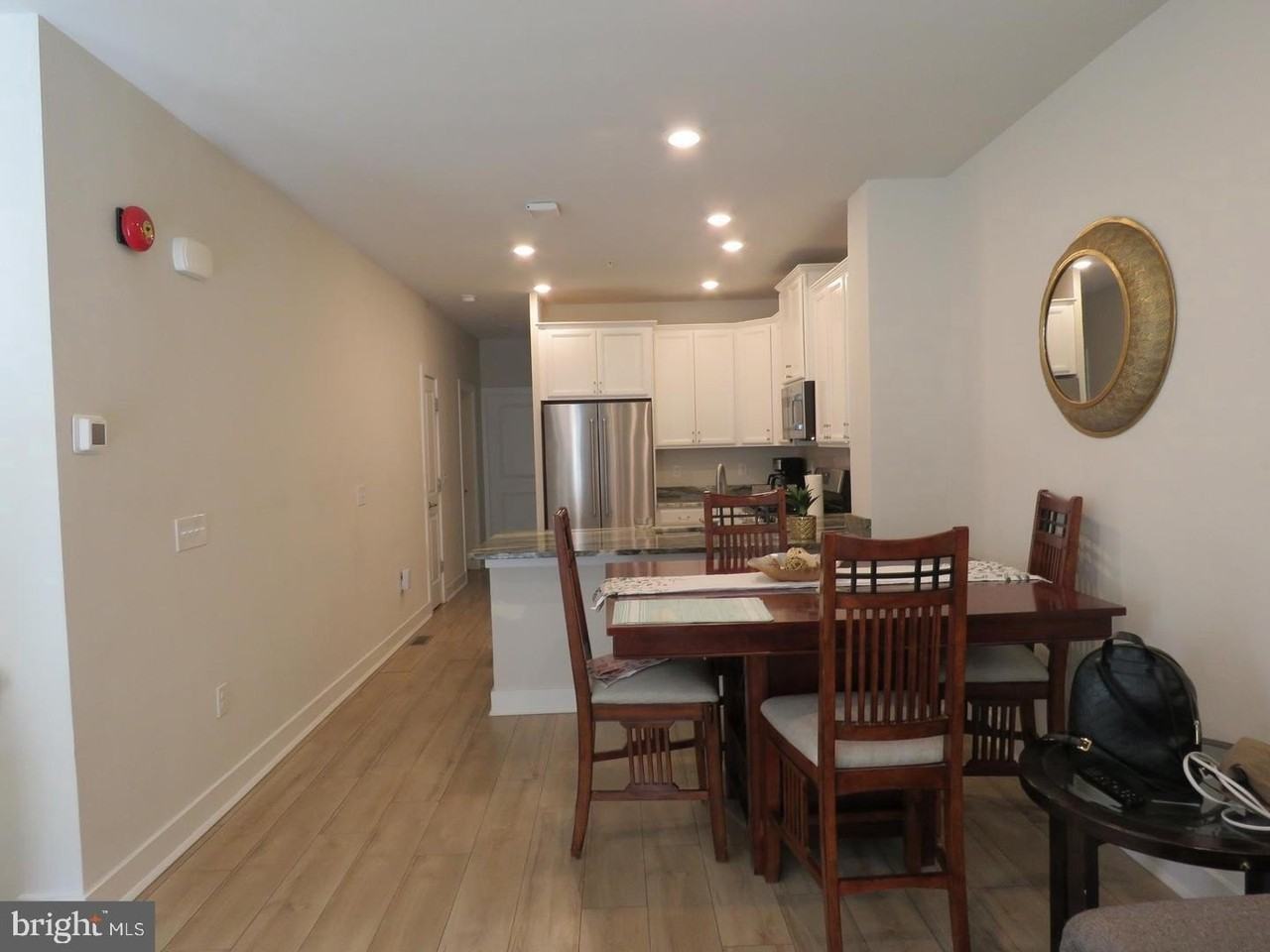 139-A Easton St - Photo 2 of 9