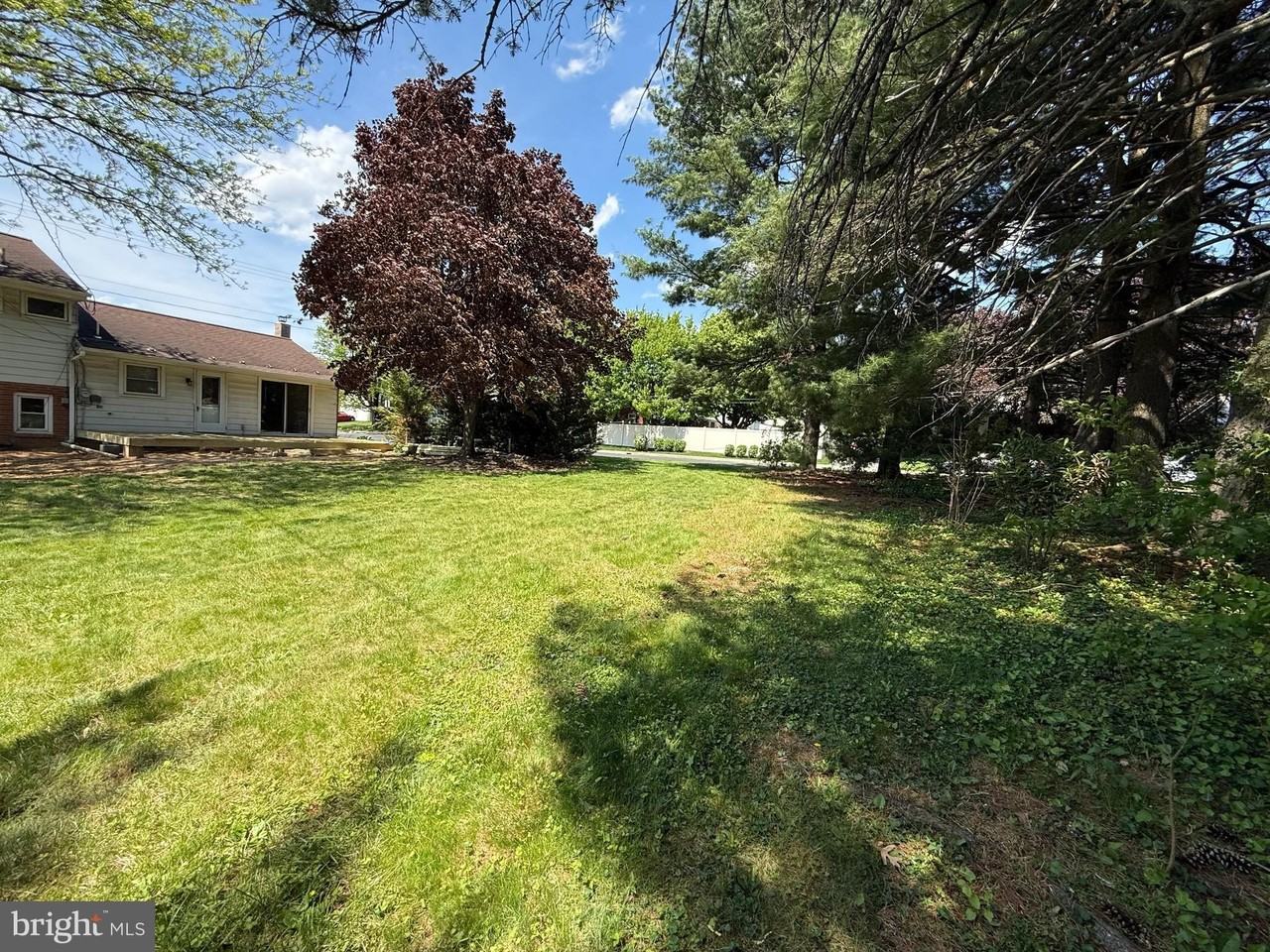 706 W Berger St - Photo 2 of 26