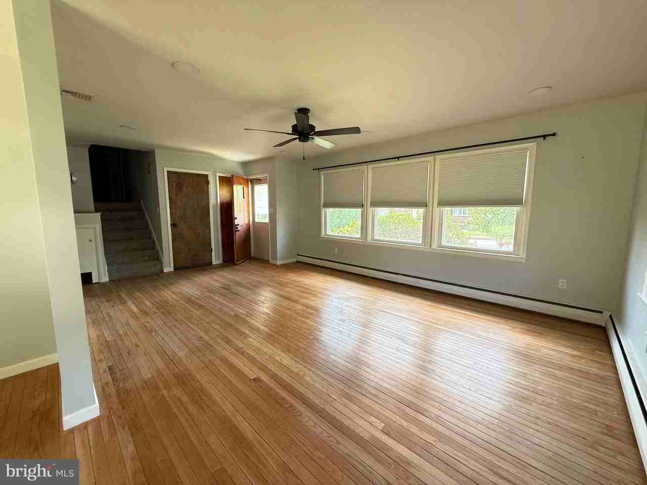 706 W Berger St - Photo 5 of 26