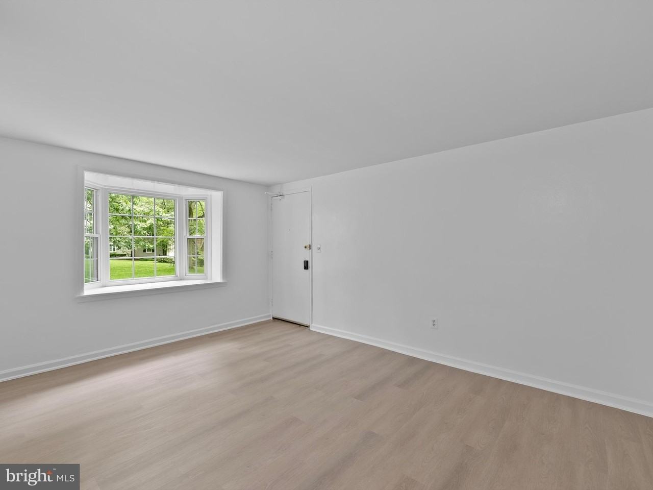 708 S Arlington Mill Dr #14104 - Photo 5 of 17