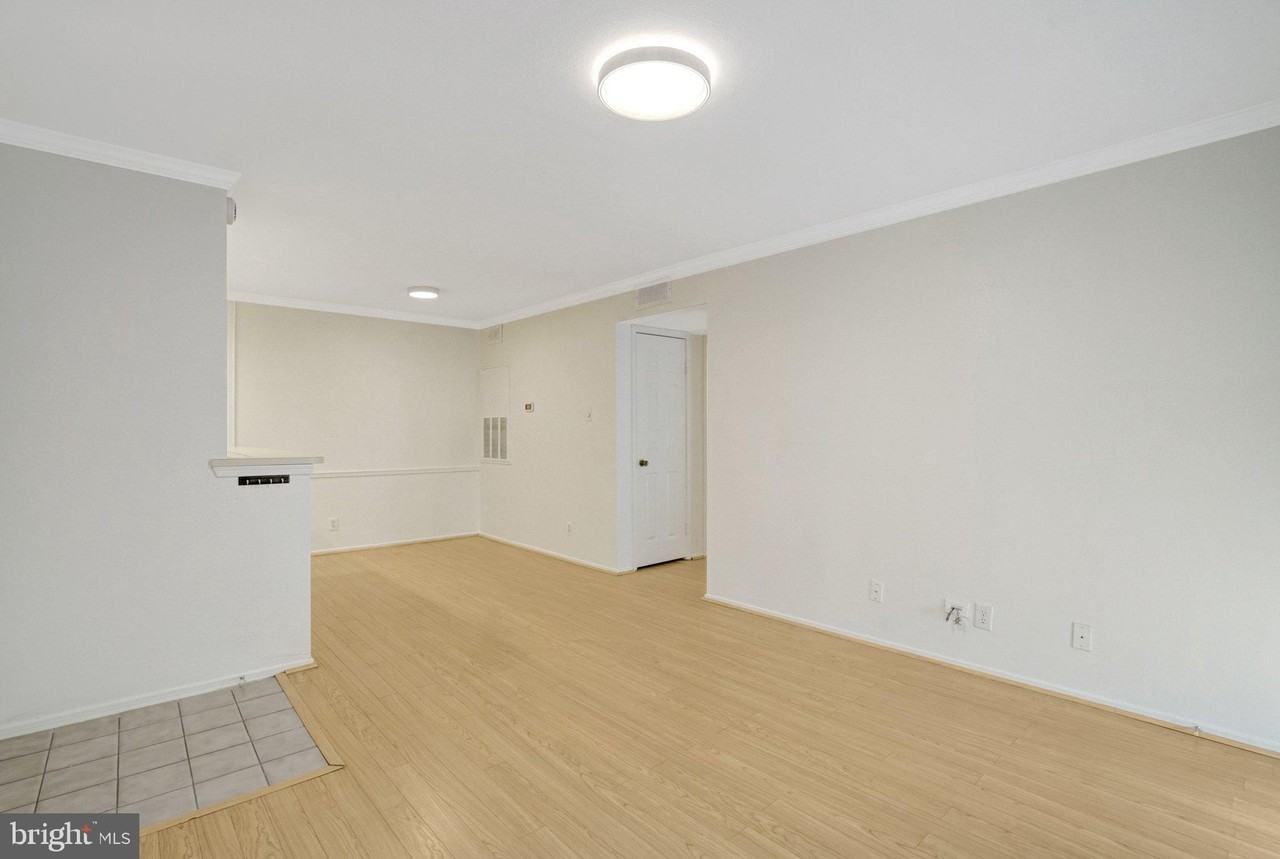 3308 Wyndham Cir #122 - Photo 6 of 32