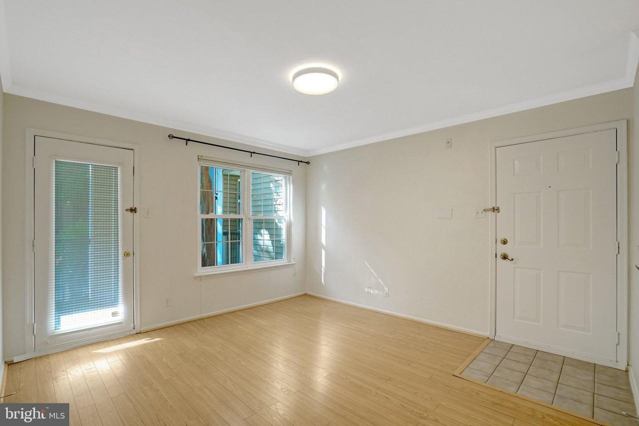 3308 Wyndham Cir #122 - Photo 7 of 32