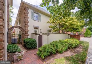 1016 N Royal St #1016 - Photo 1 of 1