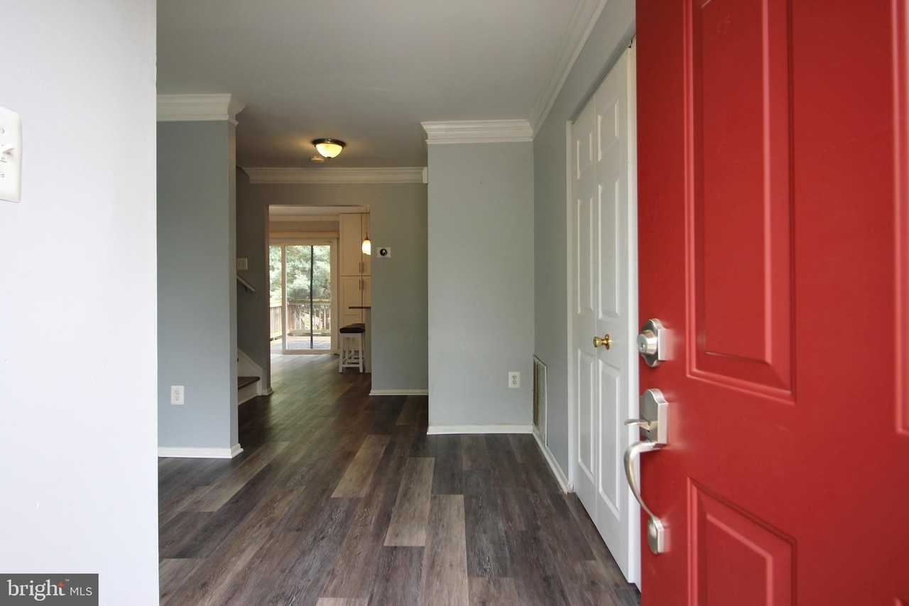 953 Ferndale Ave - Photo 2 of 30