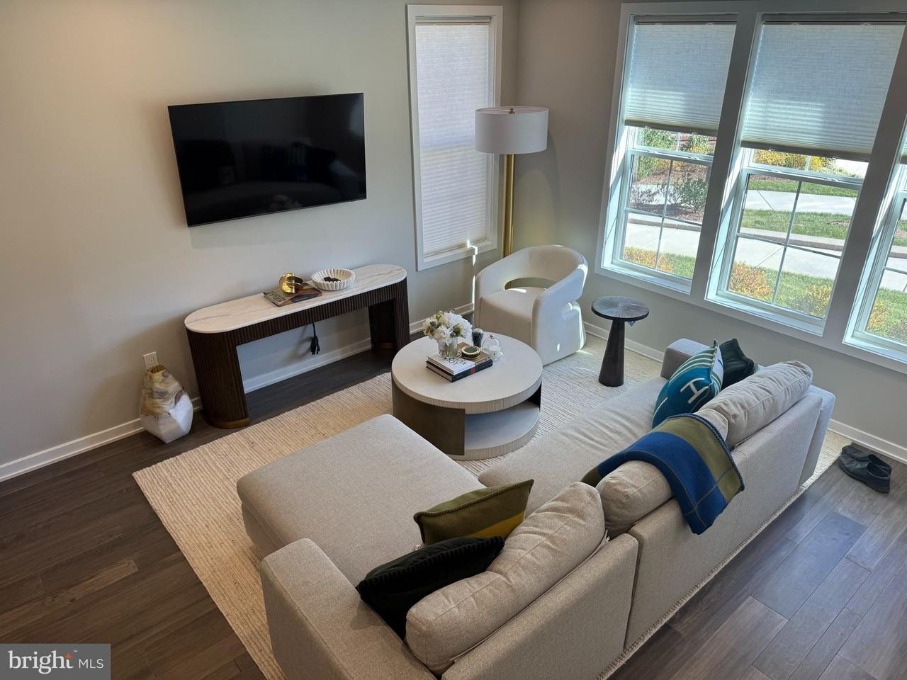 7567 Sawyer Farm Way - Photo 4 of 24