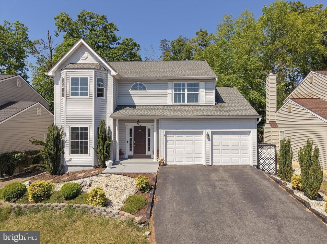 15 Varone Dr - Photo 2 of 26