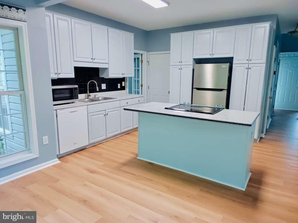 15 Varone Dr - Photo 4 of 26