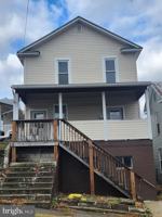 featured image of 122 Spring St #B