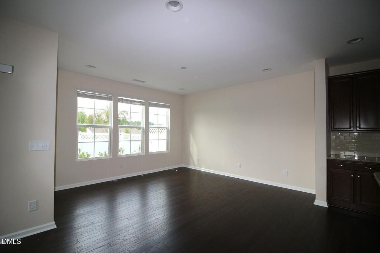 713 Crimson Sage Ln - Photo 6 of 17