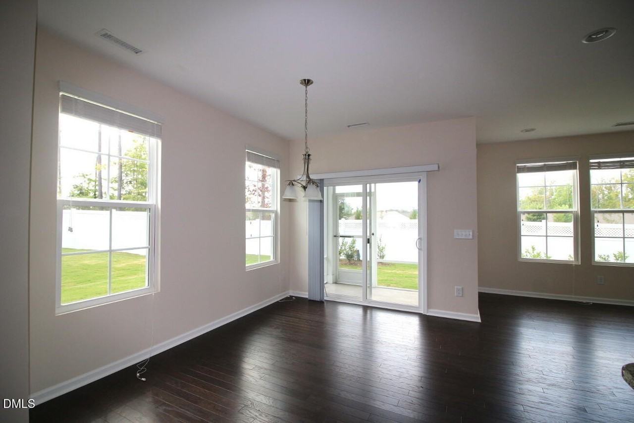 713 Crimson Sage Ln - Photo 7 of 17