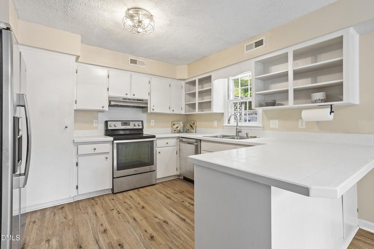 1801 Quail Ridge Rd - Photo 3 of 29