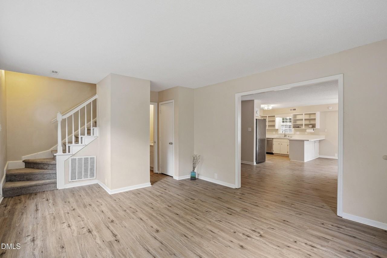 1801 Quail Ridge Rd - Photo 4 of 29
