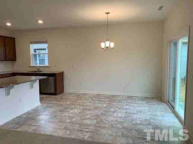 1149 Noor Ln - Photo 4 of 18