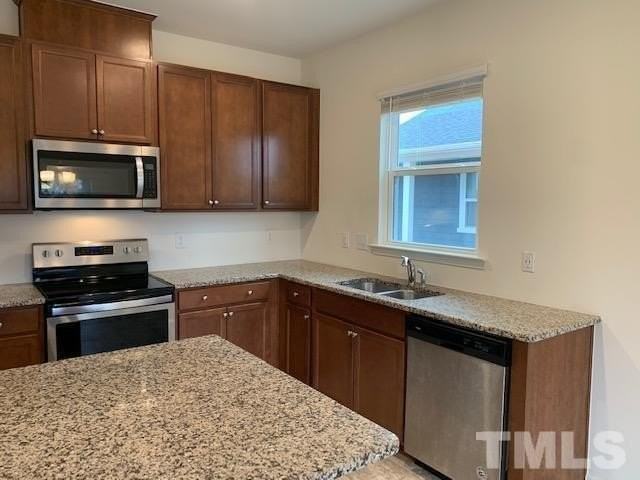 1149 Noor Ln - Photo 6 of 18