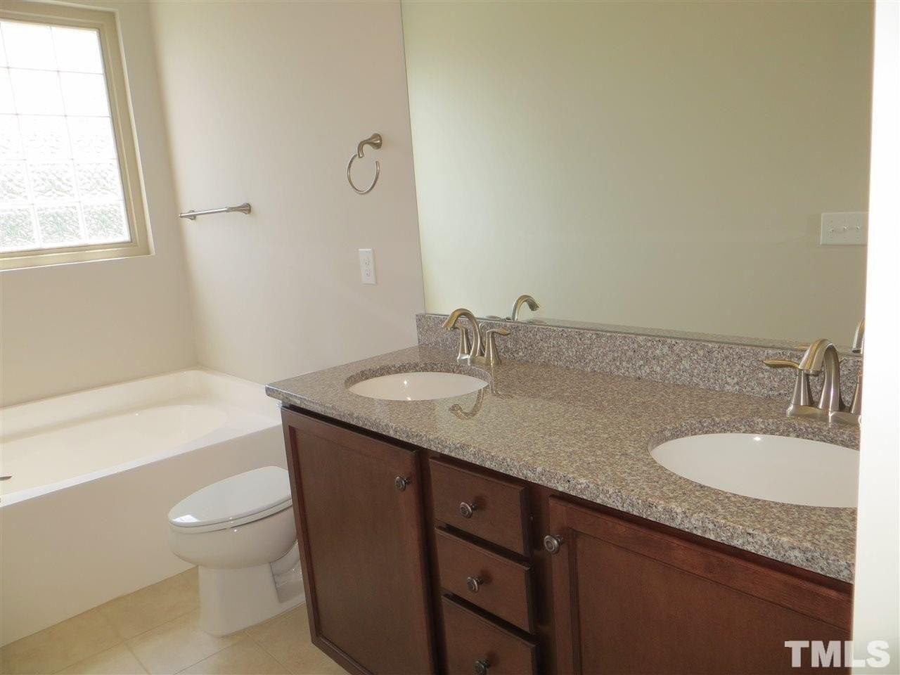 547 Libson St - Photo 6 of 10