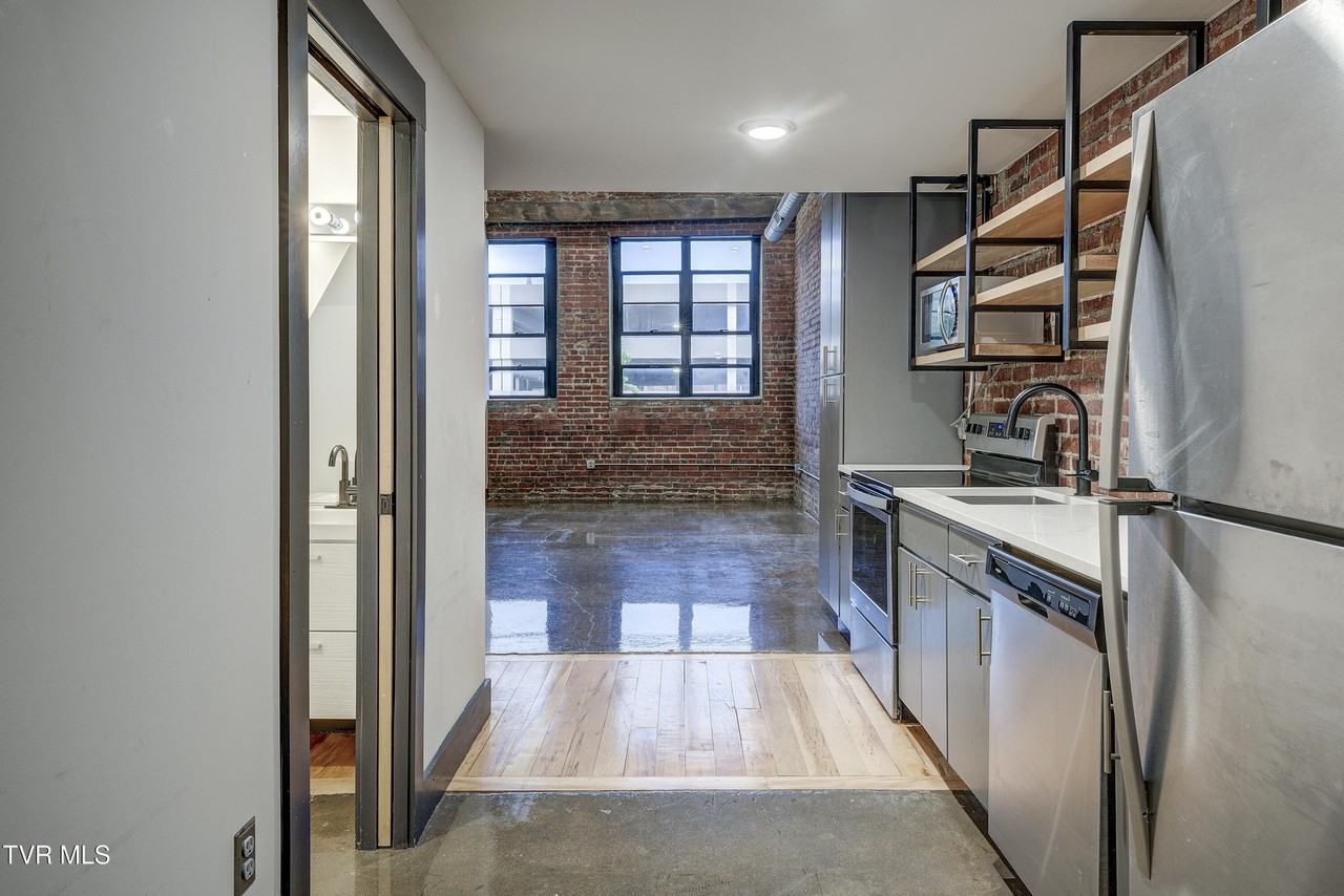 121 N Commerce St #208 - Photo 2 of 23