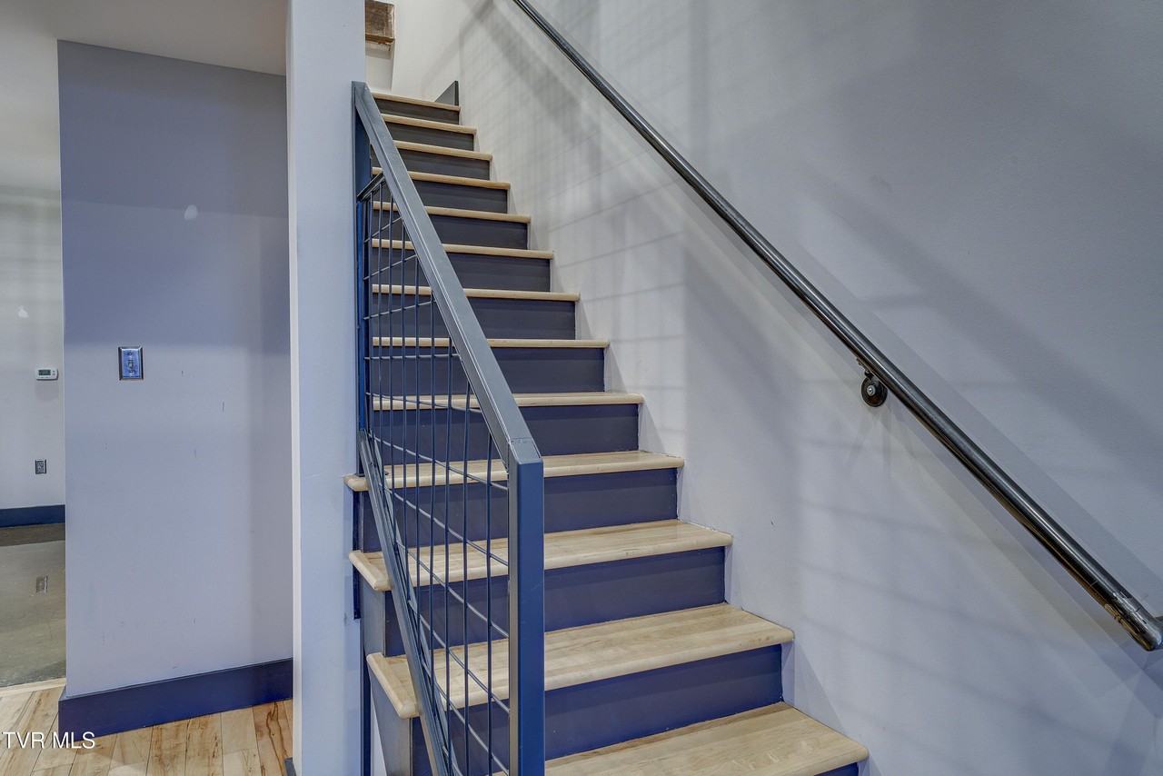 121 N Commerce St #208 - Photo 5 of 23
