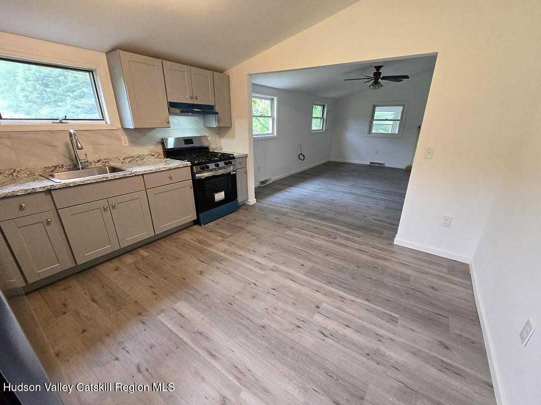 9 Turner Rd - Photo 4 of 8