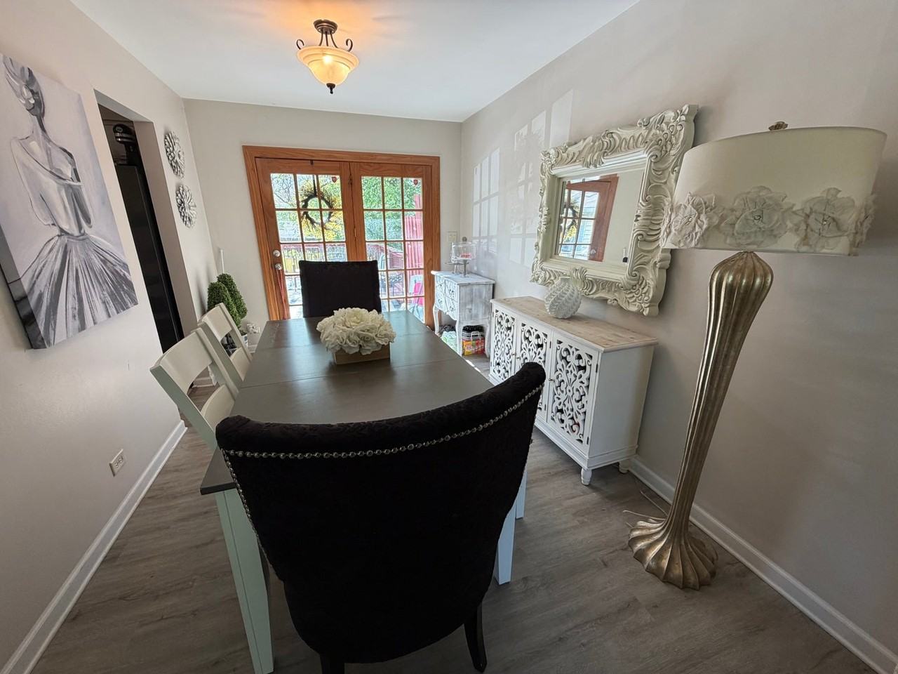 3S478 Winfield Rd - Photo 6 of 15