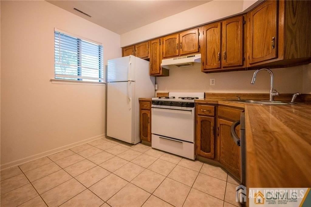 12 Sunflower Ct - Photo 4 of 17