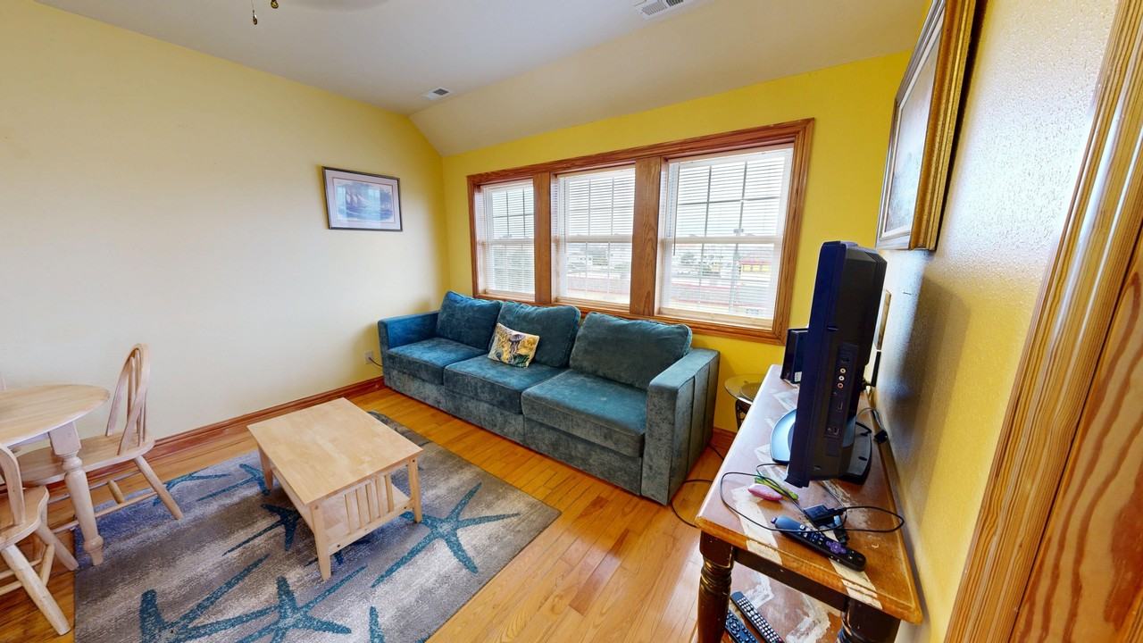 5205 S Croatan Hwy #7 - Photo 4 of 12