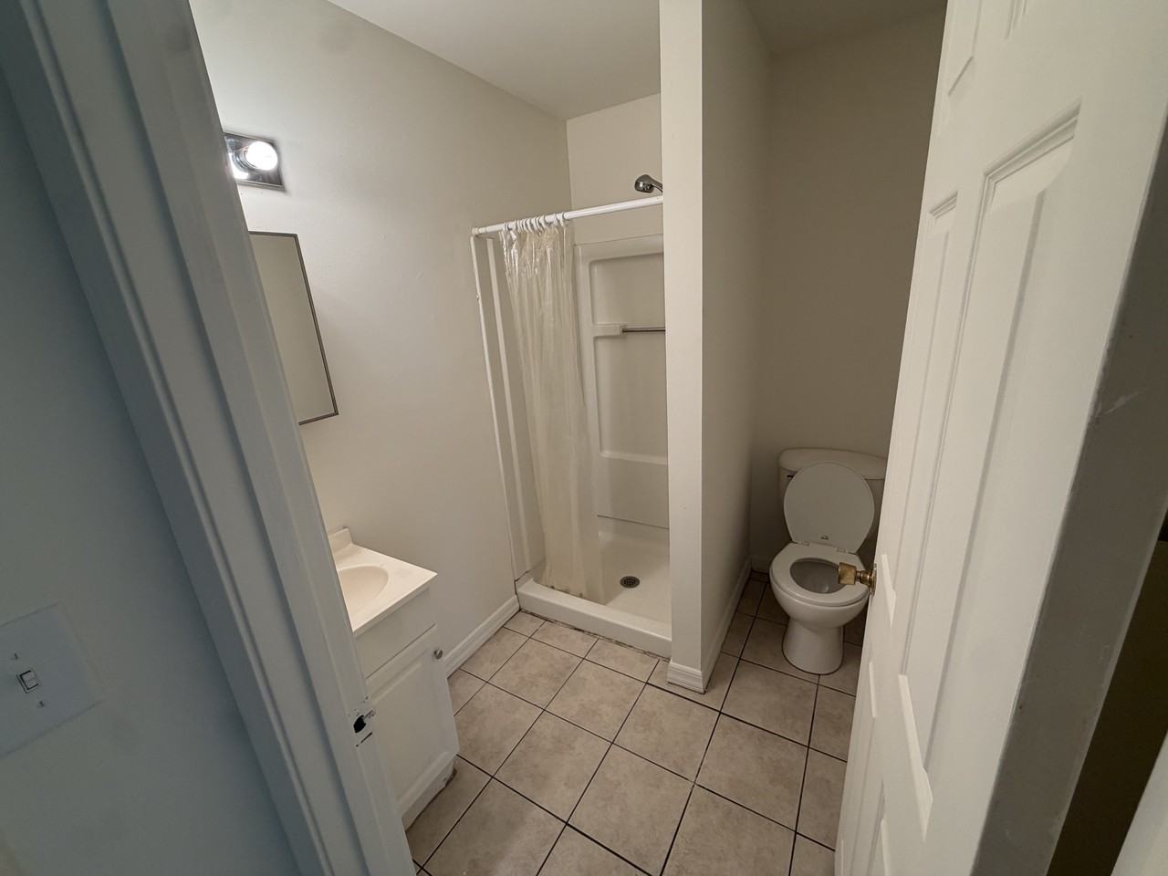 786 Summit Park Ave #201 - Photo 4 of 4