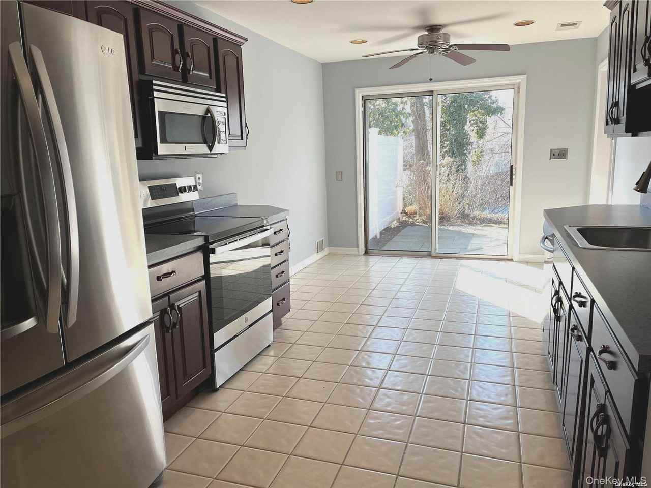 132 Fairfield Dr - Photo 7 of 34