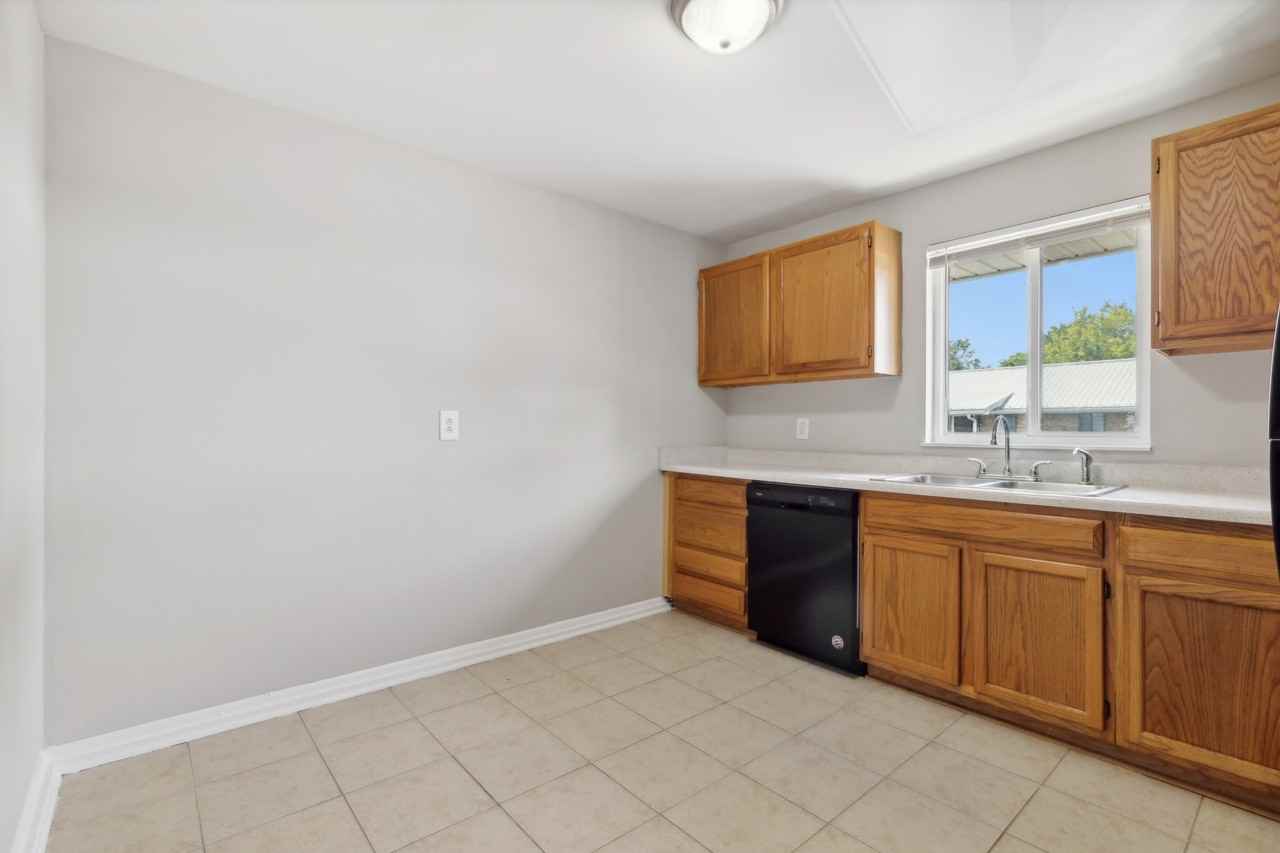 University Lofts - Photo 2 of 27