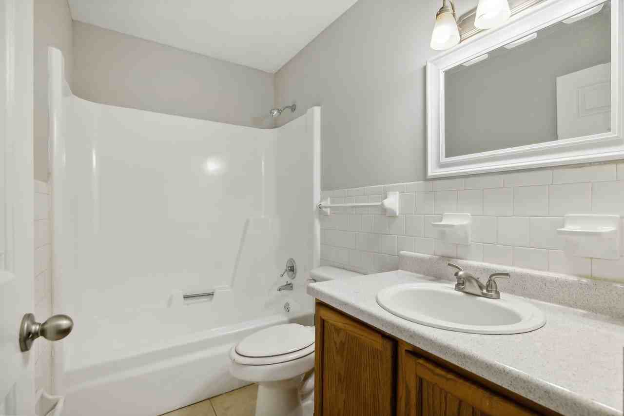 University Lofts - Photo 4 of 27