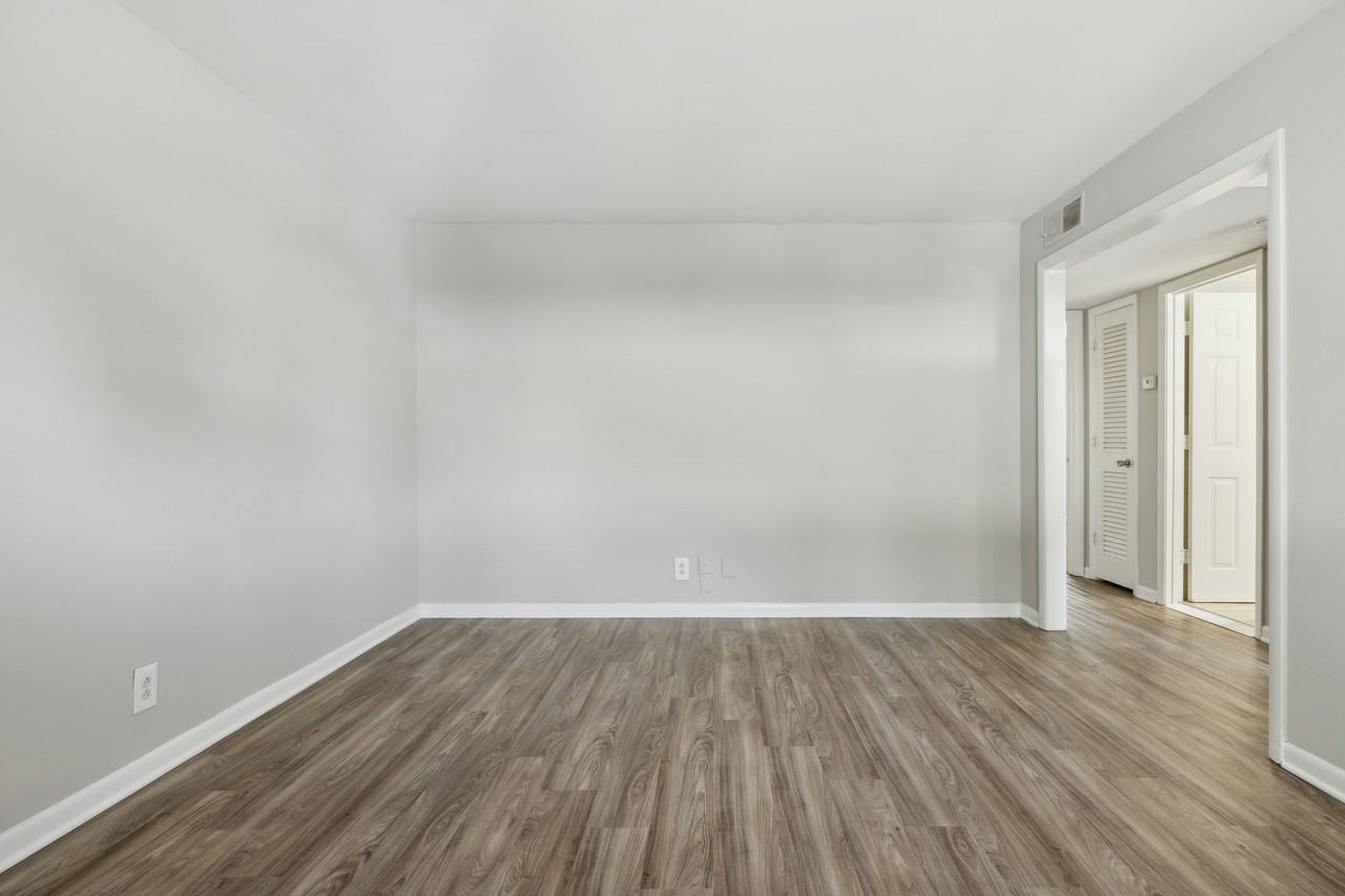 University Lofts - Photo 3 of 27