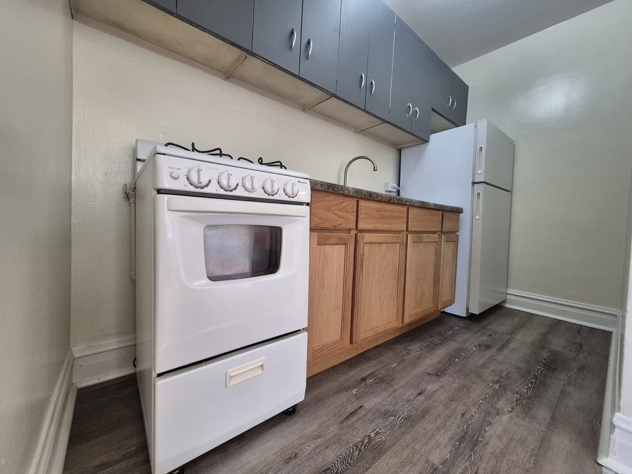 3208 Grove Ave ##2 - Photo 7 of 12